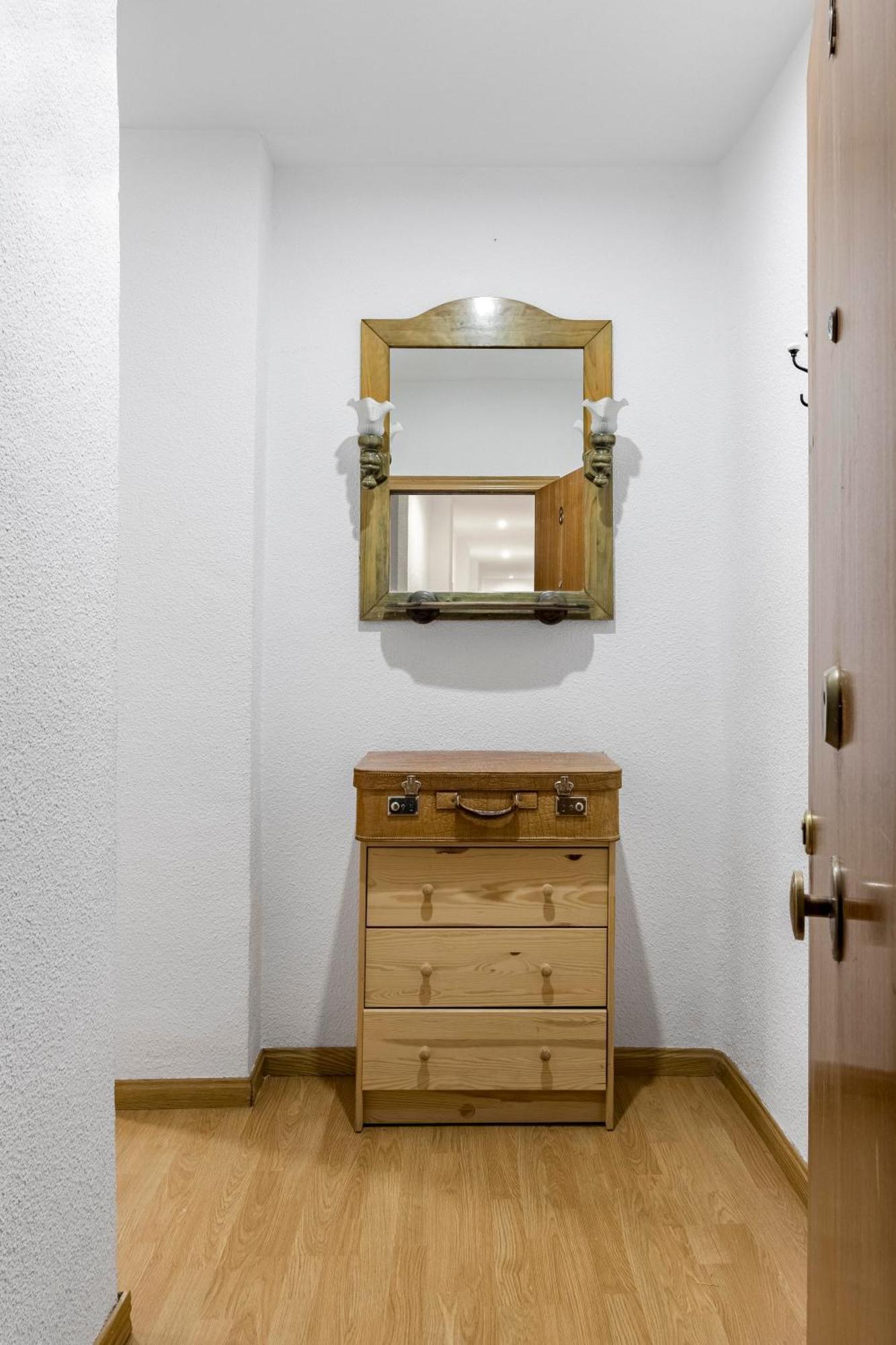 Precioso Piso En El Rastro By Bebalmy Apartment Madrid Exterior photo